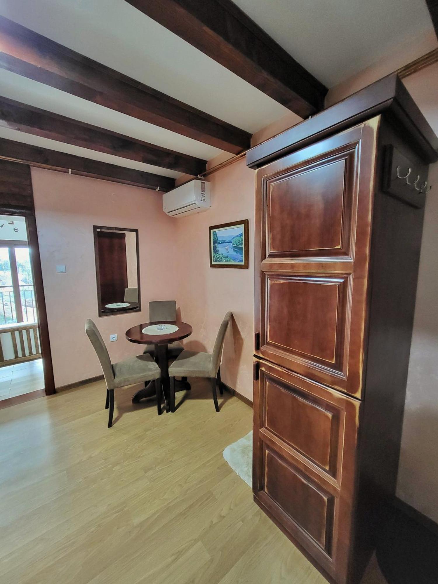 Tarsko Jezero Apartment