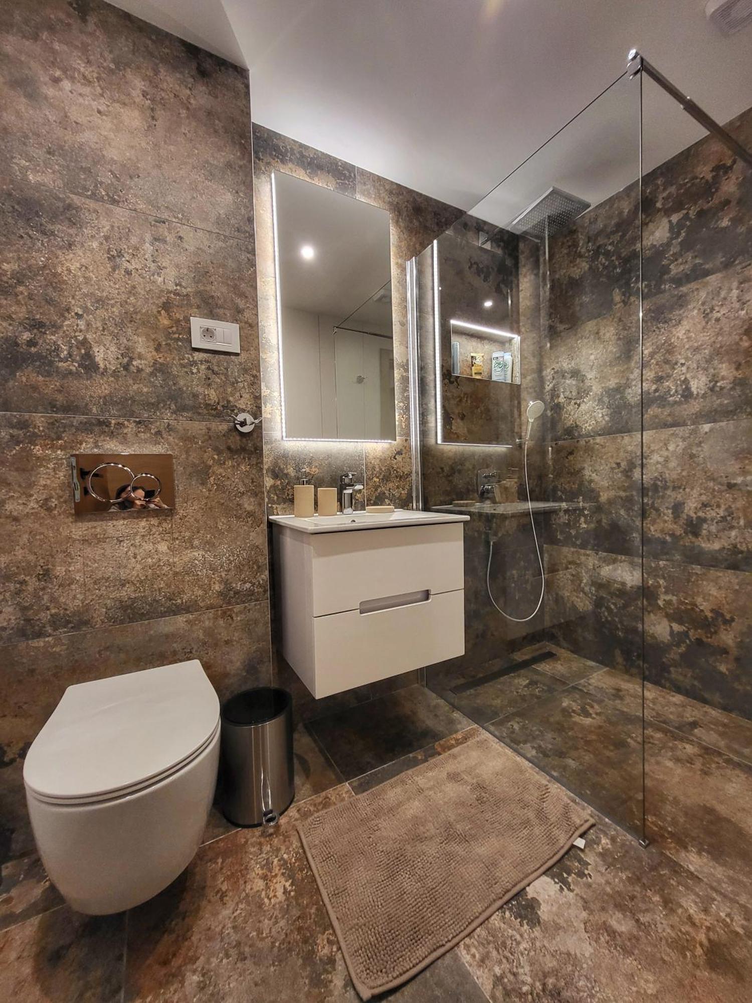 Tarsko Jezero Apartment *